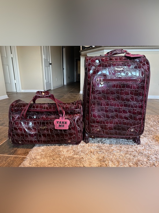 Kathy Van Zeeland Handbags - Kathy Van Zeeland Croco PVC 21" Carry On Suitcase Expandable Luggage